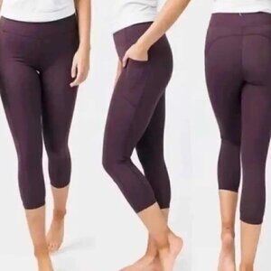 EUC - Zyia Wine (purple) Brilliant Capris - Size 8-10